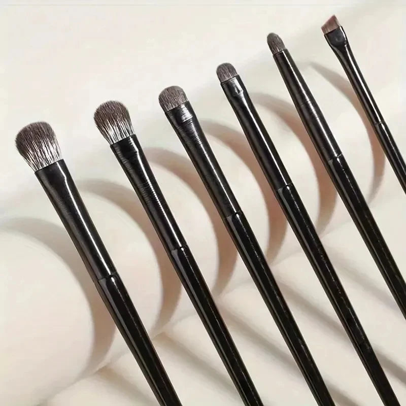 Professional Makeup Brush Set – Foundation, Blush & Contour Brushes