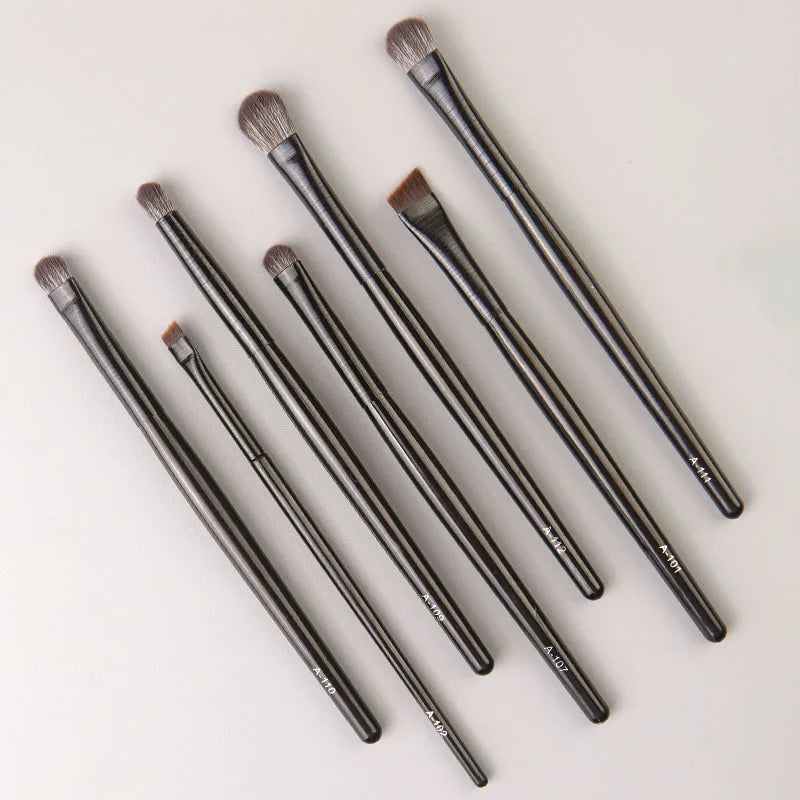Professional Makeup Brush Set – Foundation, Blush & Contour Brushes