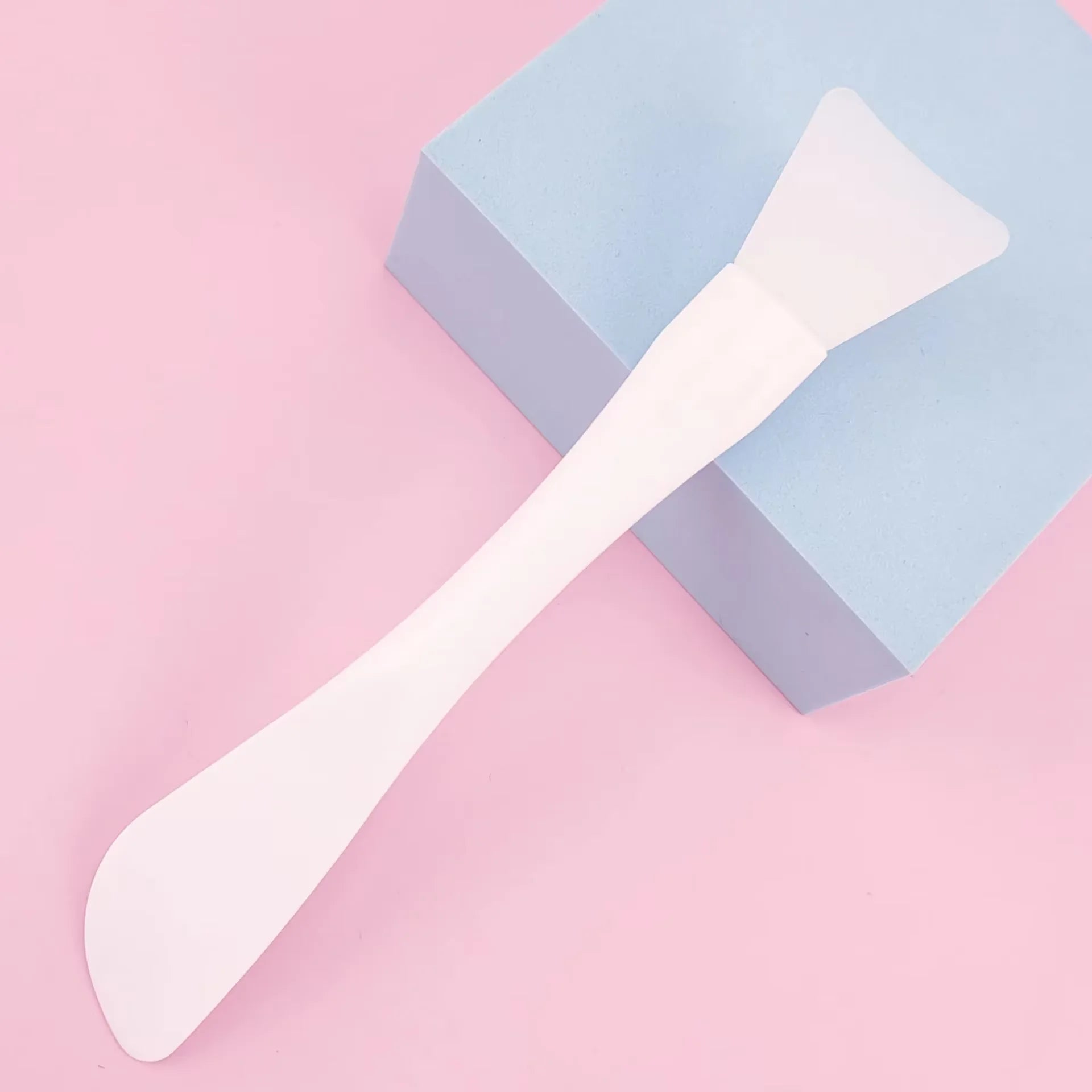 Silicone Facial Mask Brush with Scraper – Dual-Use Beauty Tool