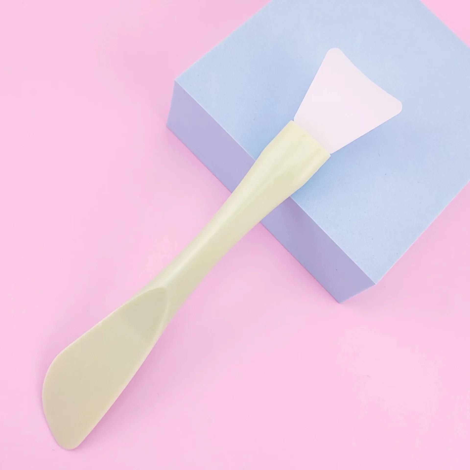 Silicone Facial Mask Brush with Scraper – Dual-Use Beauty Tool
