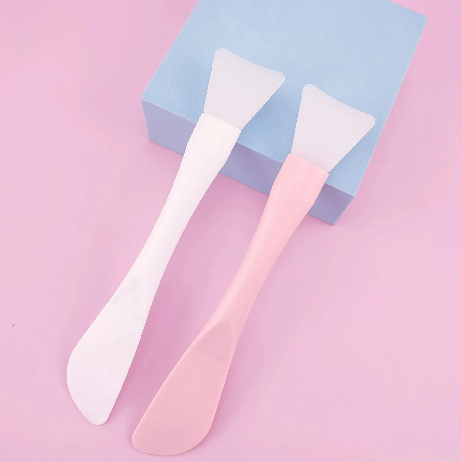 Silicone Facial Mask Brush with Scraper – Dual-Use Beauty Tool