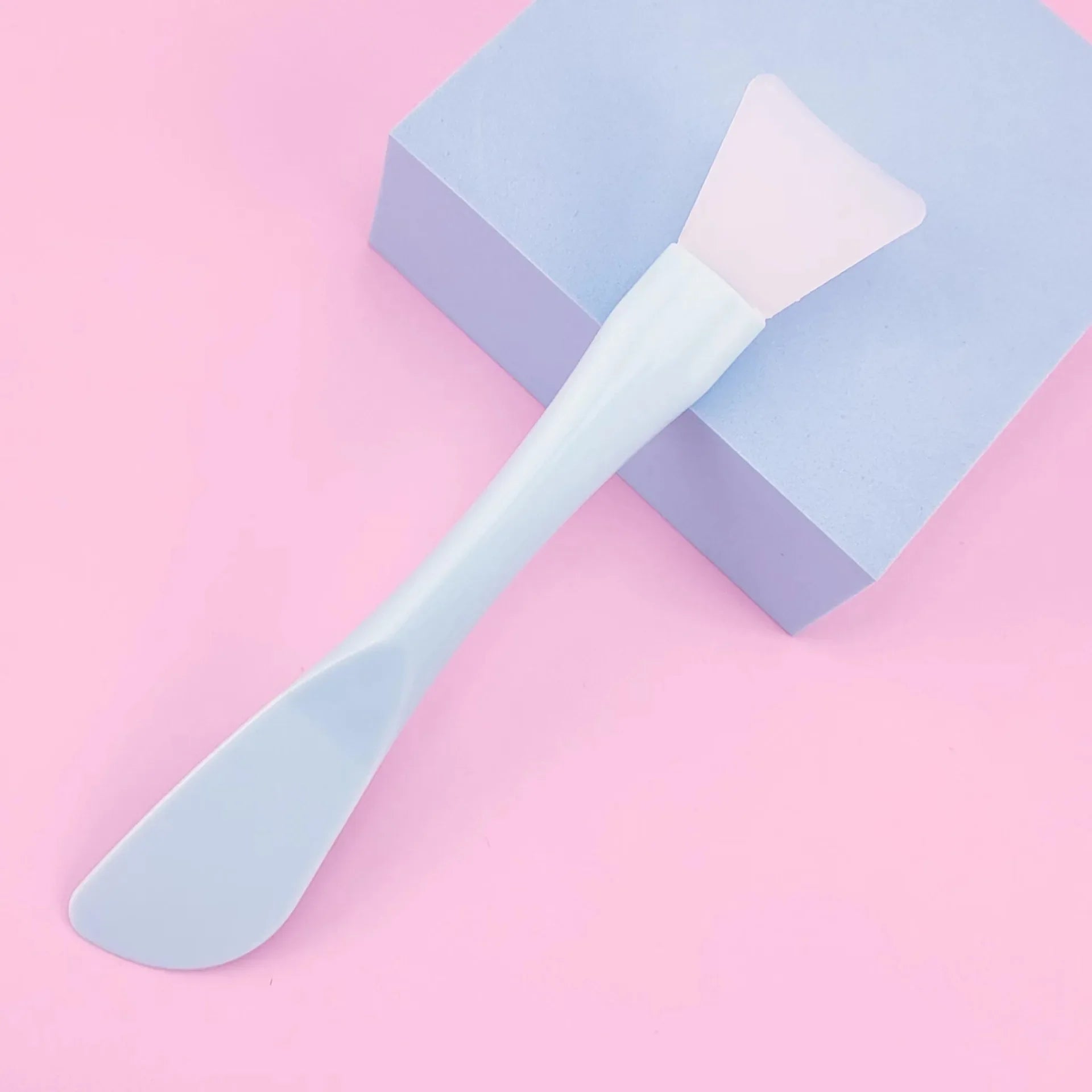 Silicone Facial Mask Brush with Scraper – Dual-Use Beauty Tool