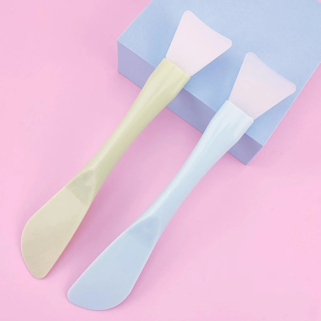 Silicone Facial Mask Brush with Scraper – Dual-Use Beauty Tool
