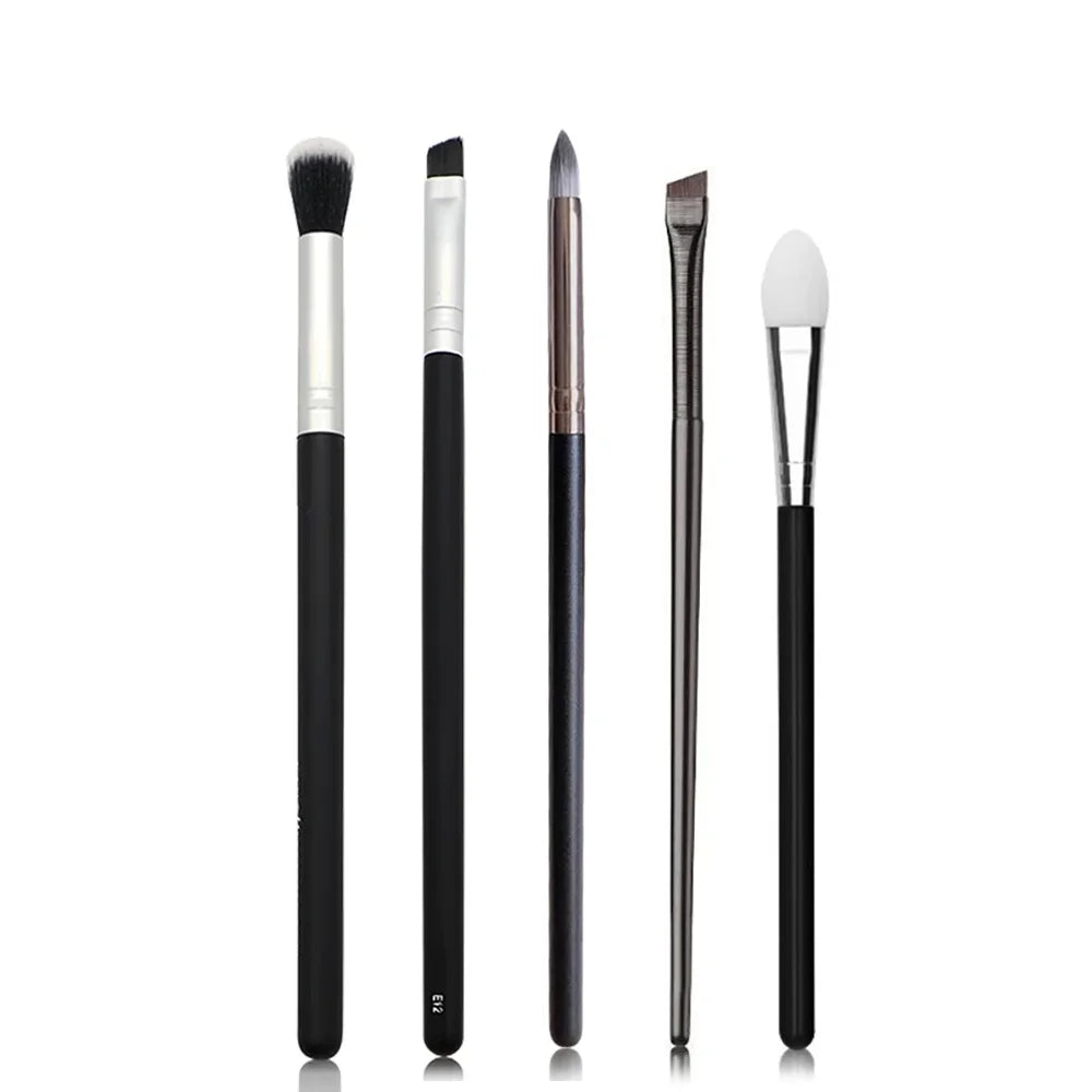 Professional Makeup Brush Set – Foundation, Blush & Contour Brushes