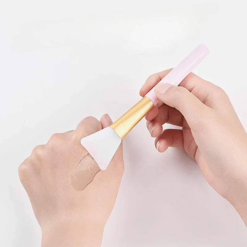 Silicone Face Mask Brush Applicator – Soft Tip Beauty Tool