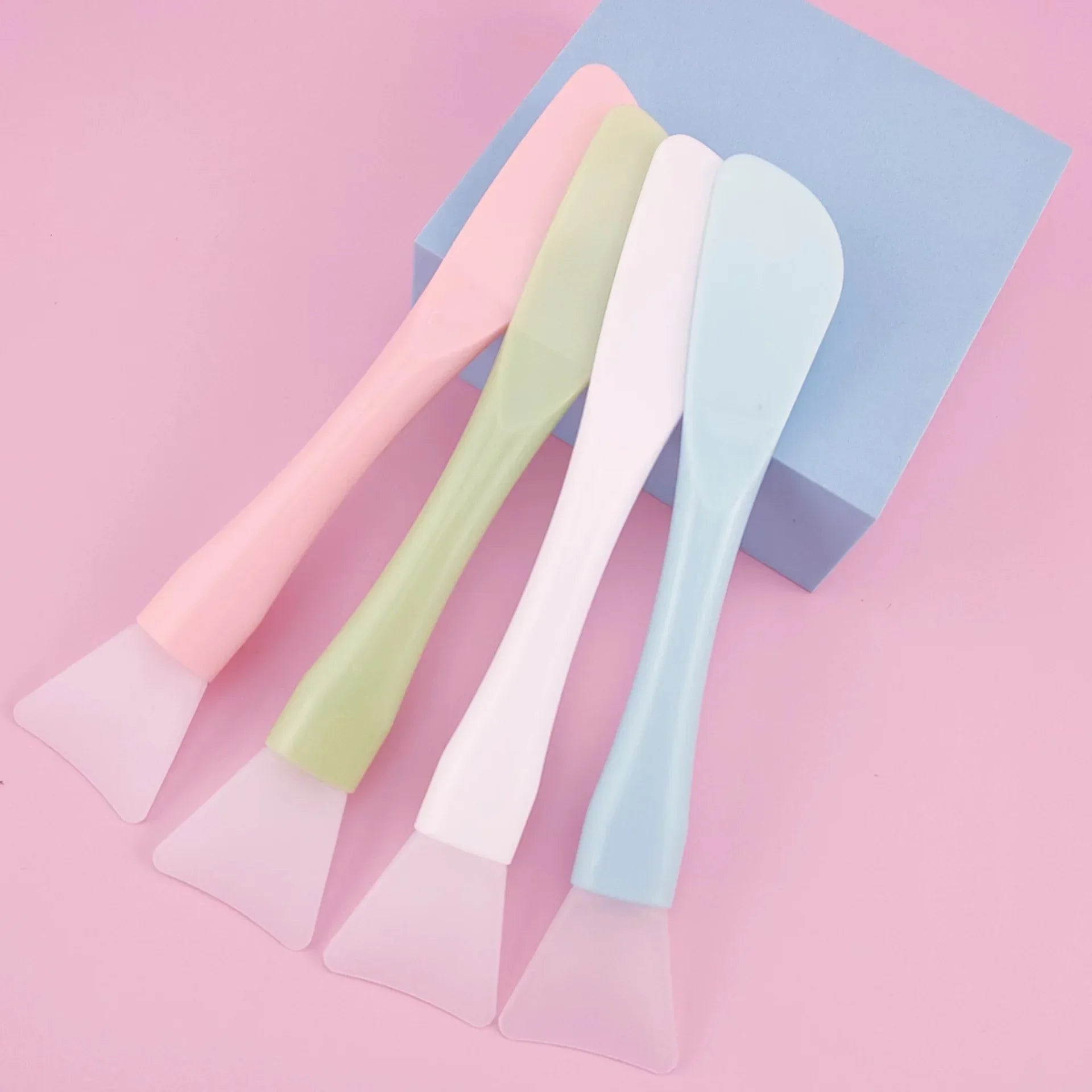 Silicone Facial Mask Brush with Scraper – Dual-Use Beauty Tool