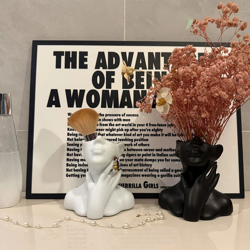 Human Body Art Vase – Makeup Brush & Pen Holder Desk Organiser Statue