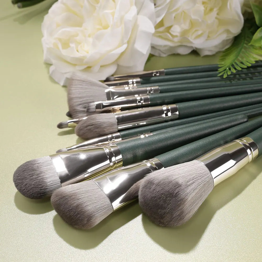 10/14pc Makeup Brush Set – Super Soft Eyeshadow & Foundation Brushes