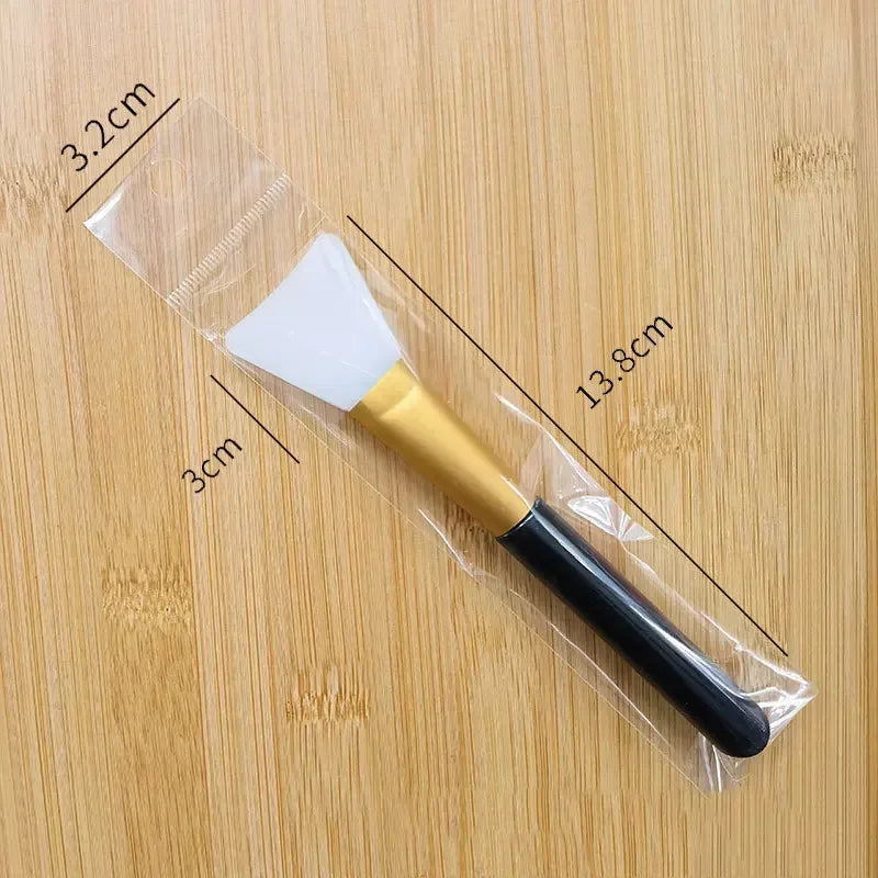 Silicone Face Mask Brush Applicator – Soft Tip Beauty Tool